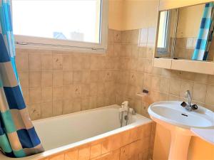 Quiberon - Appartement 2 pièces avec balcon, parking et animaux acceptés - FR-1-478-74