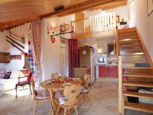 Appartement 2P Mezzanine 4 Pers à Briançon avec Balcon et Parking - FR-1-330C-121