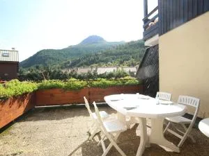 Studio familial à Serre-Chevalier, Chantemerle, avec terrasse et Wi-Fi en option, 4 pers - FR-1-330E-121 - Champcella