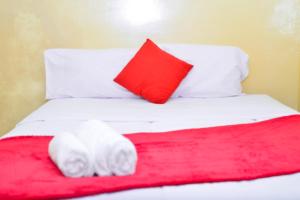 Avon Garden Apartments Area 25