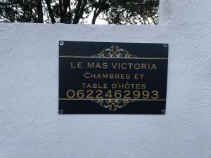 Maisons d'hotes Le Mas Victoria - Chambres d'hotes avec table d'hotes-Parking prive ferme : photos des chambres