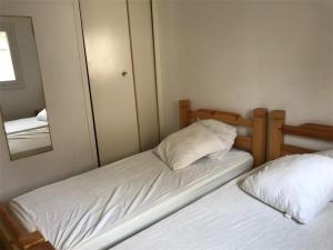 Magnifique T2 en bord de mer, 4 couchages, terrasse, parking, plage à pied, proche commerces et Aqualand - FR-1-81-56