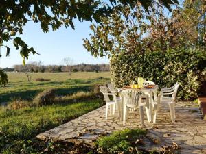 Maisons de vacances Maison Saint-Cyprien, 4 pieces, 7 personnes - FR-1-225D-130 : photos des chambres