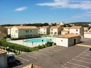 Appartement 3 pièces avec terrasse, 6 couchages, piscine et parking privé à 300m de la plage à Narbonne Plage - FR-1-229B-125 - Narbona