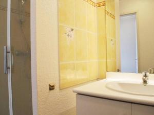 Appartement 3 pièces avec terrasse, 6 couchages, piscine et parking privé à 300m de la plage à Narbonne Plage - FR-1-229B-125