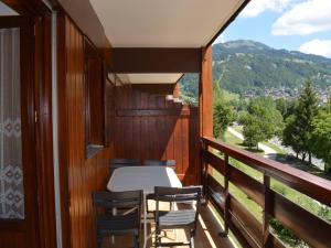 Appartement chaleureux au Grand Bornand - 6 personnes, balcon, parking, proche centre - FR-1-241-131
