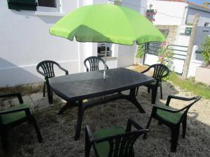 Maison calme proche centre-ville, 3 chambres, jardin, 1,2 km de la plage - Saint-Gilles-Croix-de-Vie - FR-1-224-338
