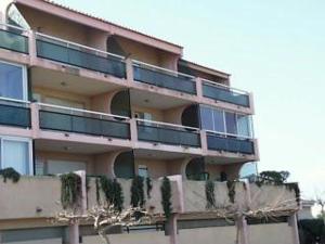 Appartement T2 pour 4 pers, plage à 20m, parking, lave-linge - FR-1-81-201