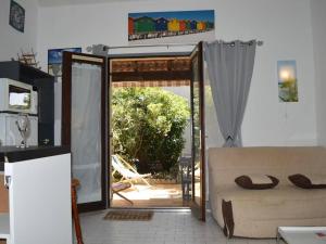 Maisons de vacances Maison Saint-Cyprien, 2 pieces, 6 personnes - FR-1-225D-323 : photos des chambres