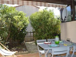 Maisons de vacances Maison Saint-Cyprien, 2 pieces, 6 personnes - FR-1-225D-323 : photos des chambres