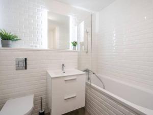 Appartement cosy 3 pièces - 7 pers, skis aux pieds, 2 salles de bain, parking disponible - FR-1-291-747