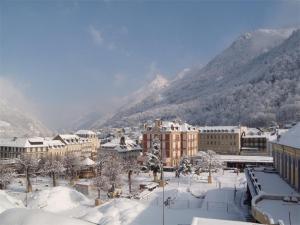 Appartements Appartement T2 avec Balcon, Centre de Cauterets, Pres des Thermes et Remontees Mecaniques - FR-1-234-121 : photos des chambres