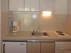 Grand studio Les Orres 1650, 4 pers, balcon, proche commerces, box à skis - FR-1-322-267