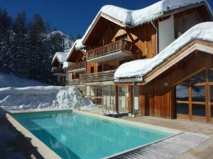 Chalet mitoyen avec piscine, sauna et hammam aux Orres 1800 - FR-1-322-108