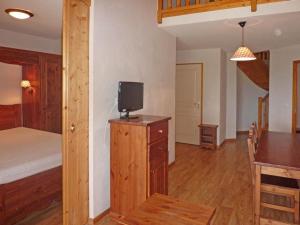 Appartement Confortable 8 Pers avec Piscine Chauffée et Sauna, au Pied des Pistes à Les Orres 1800 m - FR-1-322-241