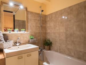 Appartements Appartement cosy 4 pers, coeur de Saint-Lary, balcon, navette gratuite, proche telecabine - FR-1-296-152 : photos des chambres