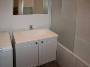 Appartements Bel appartement, 2 pieces, 6 pers, au centre, skis aux pieds, balcon sud - FR-1-322-232 : photos des chambres