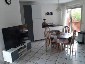 Appartement T2 cabine avec terrasse et piscine à Vieux-Boucau, idéal pour les vacances ! - FR-1-379-18