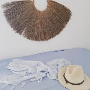 Kelly's - Chrissi Akti