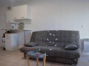 Appartements Appartement Saint-Cyprien, 2 pieces, 4 personnes - FR-1-225D-472 : photos des chambres