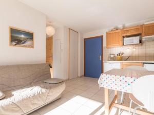 Appartements Joli 2 pieces proche commerces, telecabine, balcon, casier a skis - FR-1-330C-32 : photos des chambres