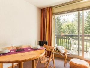 Studio fonctionnel avec coin montagne, proche remontées mécaniques et centre commercial, 4 couchages - FR-1-330F-66