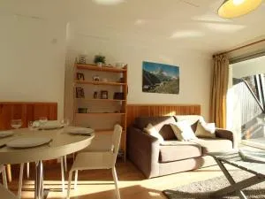 Appartement cosy pour 6 à Chantemerle, Serre-Chevalier. Balcon, parking, casier à ski, 2 étoiles. - FR-1-330E-33 - Champcella