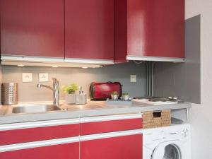 Appartement 2 pièces avec parking proche centre et téléphérique - FR-1-296-239