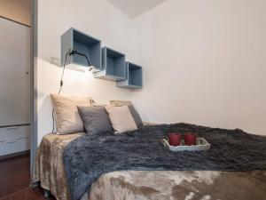 Appartement 2 pièces avec parking proche centre et téléphérique - FR-1-296-239