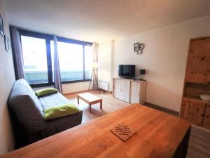 Studio cabine 6 personnes avec balcon à La Mongie, près des pistes - FR-1-404-72