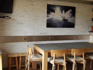 Bel appartement 4 pièces pour 810 personnes en duplex, avec vue sur les pistes, skis aux pieds et proche des commerces dans le village des Villards à Arc 1800 - FR-1-411-45