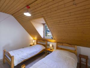 Maisons de vacances Maison Cauterets, 4 pieces, 6 personnes - FR-1-401-21 : photos des chambres