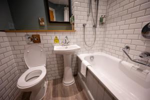 Twin Room room in Ely Hotel by Greene King Inns