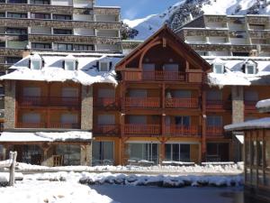 Appartement confort 8 pers, 2 chambres, terrasse, buanderie, près des pistes - FR-1-404-146