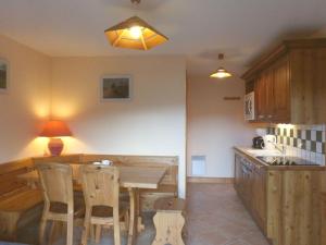 Appartement cosy 3 pièces pour 4 personnes à Méribel Village, proche des pistes et commerces - FR-1-411-256