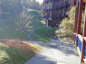 Charmettoger Arc 1800 : Duplex 5 pers, Balcon Sud, Proche Pistes et Commodités - FR-1-411-286