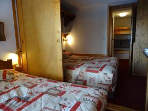 Appartement duplex skis aux pieds 6 personnes aux Arcs, animaux admis - FR-1-411-222