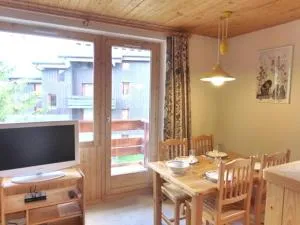 Studio cabine pour 4 à Méribel Mottaret, balcon sud, proche pistes et commerces - FR-1-411-473 - 莱斯奥琉斯 Studio cabine pour 4 à Méribel Mottaret, balcon sud, proche pistes et commerces - FR-1-411-473 - 莱斯奥琉斯