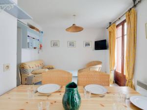 Appartement lumineux 6 pers., 1er étage, balcon, centre Cauterets, local skis, proche télécabine - FR-1-401-109