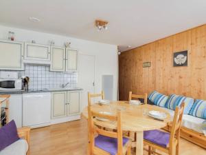 Appartement 2 pièces, centre de Cauterets, proche télécabine, local ski, bien équipé - FR-1-401-110