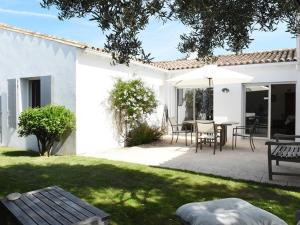 Maisons de vacances Maison Les Portes-en-Re, 4 pieces, 6 personnes - FR-1-434-10 : photos des chambres