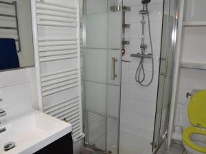 Studio Cabine à Montgenèvre - Face aux Pistes, Wifi, Animaux Acceptés - FR-1-266-131