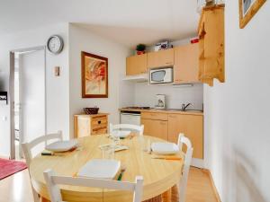 Appartement 2 Chambres + Coin Nuit, Face Télécabine, Centre de Cauterets - FR-1-401-129