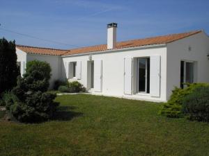 Maisons de vacances Maison Saint-Pierre-d'Oleron-La Cotiniere, 4 pieces, 6 personnes - FR-1-246A-368 : photos des chambres