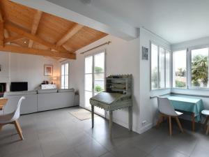 Maisons de vacances Maison Les Portes-en-Re, 4 pieces, 6 personnes - FR-1-434-59 : photos des chambres