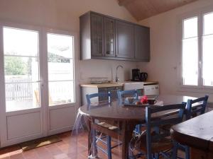 Maison de plain-pied avec cour, proche plage et commerces - 4 couchages, Noirmoutier-en-lÎle - FR-1-224B-675