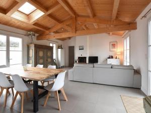 Maisons de vacances Maison Les Portes-en-Re, 4 pieces, 6 personnes - FR-1-434-59 : photos des chambres