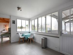 Maisons de vacances Maison Les Portes-en-Re, 4 pieces, 6 personnes - FR-1-434-59 : photos des chambres