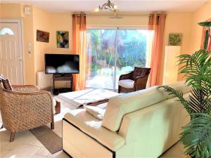 Maison typique à Quiberon - 3 chambres, jardin clos, terrasses, proche plage et centre, avec garage - FR-1-478-38