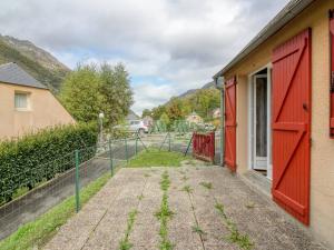 Maisons de vacances Chalet Mitoyen a Cauterets, 3 Chambres, Terrasse, Proche Ski et Centre, Parking Inclus - FR-1-401-133 : photos des chambres